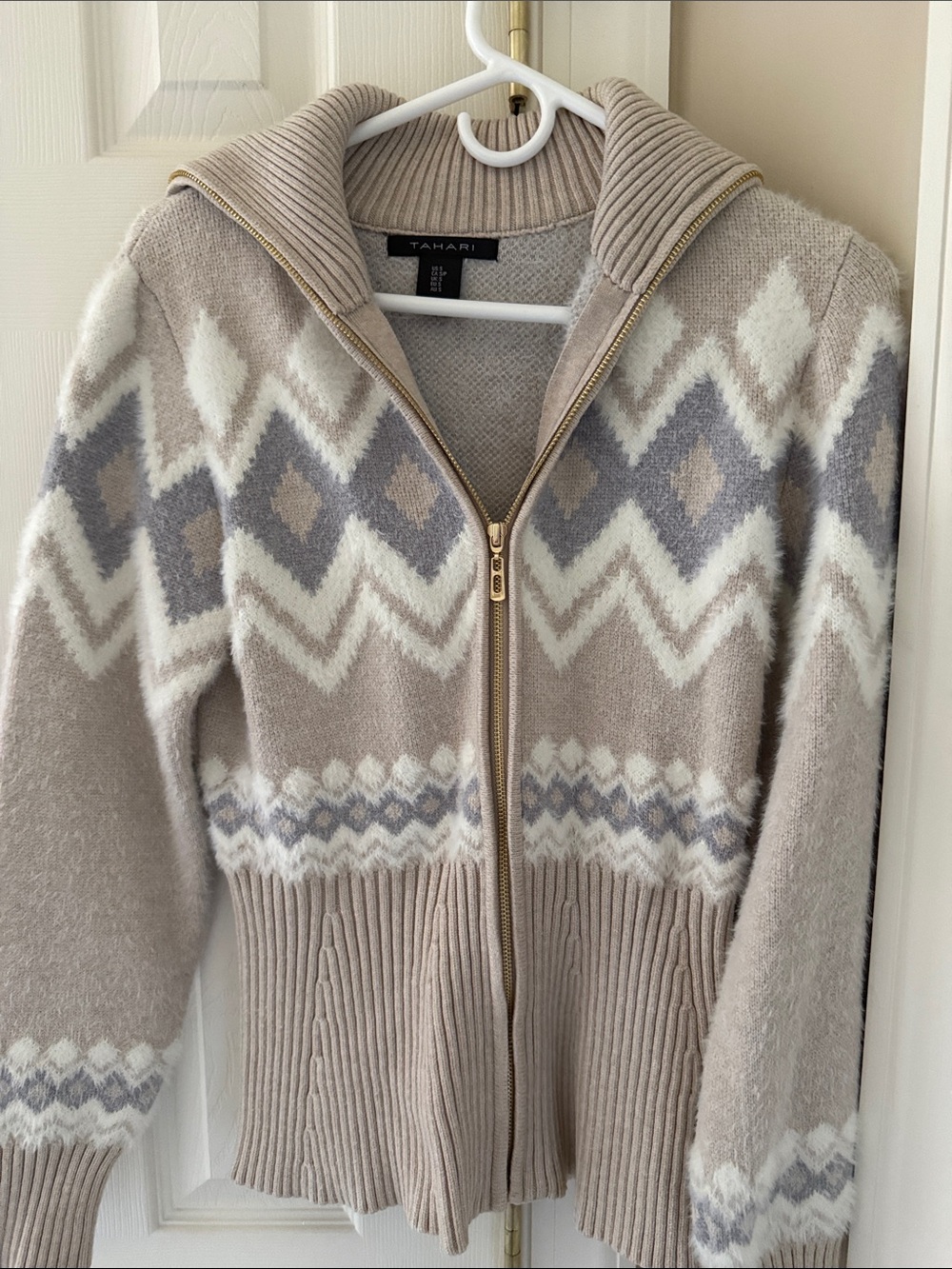 Tahari Taupe and Cream Geometric Zip-Front Cardigan